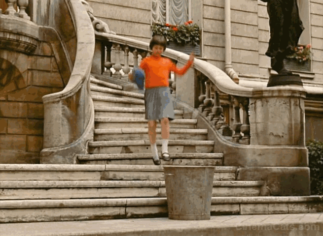 Zazie dans le m&eacute;tro - black cat in garbage can animated gif