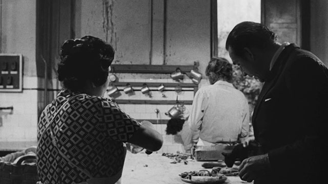 The Ape Woman - La donna scimmia - Antonio Ugo Tognazzi reaching down to pick up black kitten behind him