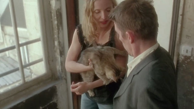 Before Sunset - tabby cat handed by Celine Julie Delpy to Jesse Ethan Hawke