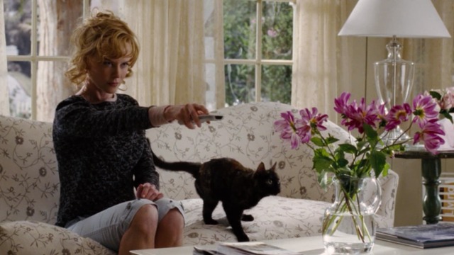 Bewitched - Lucinda tortoiseshell cat with Isabel Nicole Kidman on couch