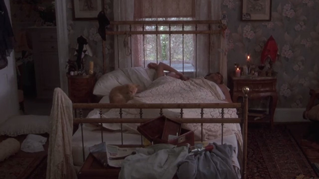 Bull Durham - long-haired ginger cat on bed with Annie Susan Sarandon and Crash Kevin Costner