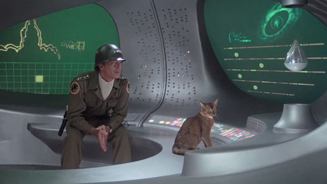 The Cat From Outer Space - alien cat Jake Abyssinian Rumple with Frank Ken Berry in spaceship