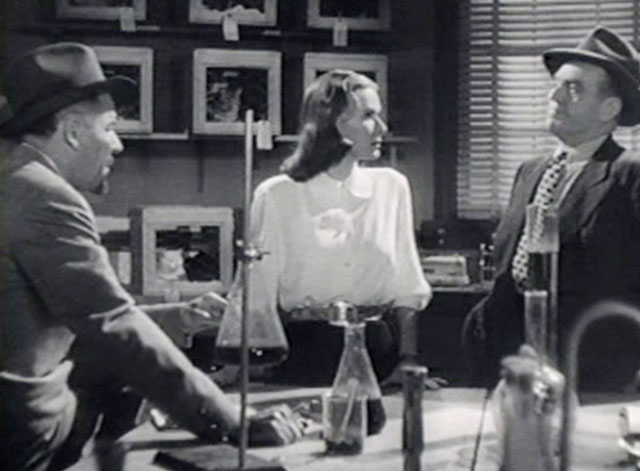 The Creeper - Gwen June Vincent, Dr. Bordon Onslow Stevens and Inspector Fenwick Richard Lane in lab with numerous cats inside cages