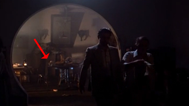 Deer Hunter - white cat on table behind Michael Robert DeNiro and Julien Pierre Segui