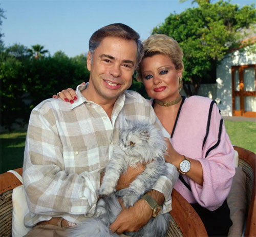 The Eyes of Tammy Faye - Tammy Faye and Jim Bakker with their pet longhair silver Chinchilla Persian cat