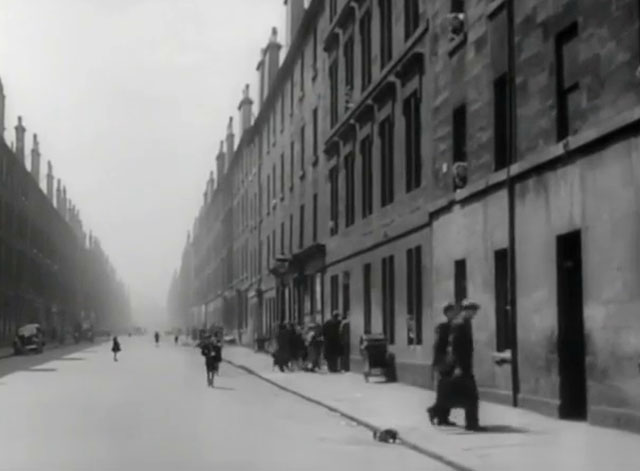 Floodtide - cat eating in gutter as David Gordon Jackson and Brogan Jimmy Logan enter building