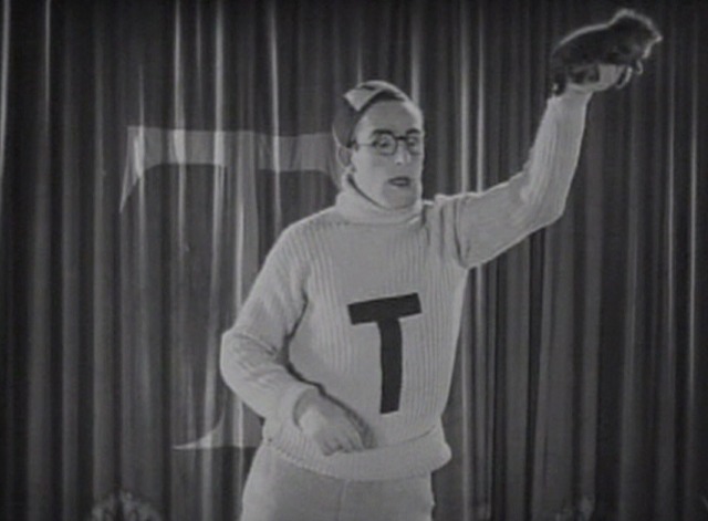 The Freshman - Harold is exposed to auditorium holding the kitten