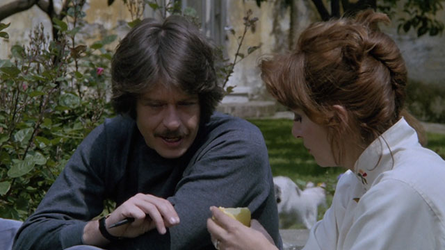 Il gatto dagli occhi di giada - Watch Me When I Kill - Mara Paola Tedesco with Lukas Corrado Pani and calico cat behind them