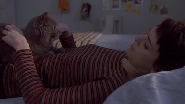 Girl, Interrupted - Susanna Winona Ryder with Ruby gray cat on bed
