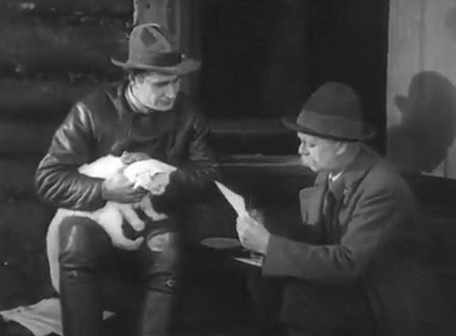 Hans engelska fru - His English Wife - Discord - Birger Holm Urho Somersalmi holding longhair white cat with Eric Gustafson