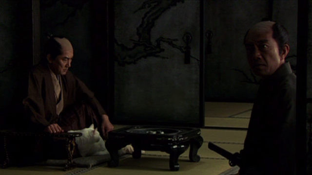 Hara-Kiri - White cat on lap of Kageyu K&ocirc;ji Yakusho