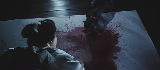 The Haunted Castle - Hiroku kaibyô-den - black cat Tama lapping blood of Sayo Mitsuyo Kamei