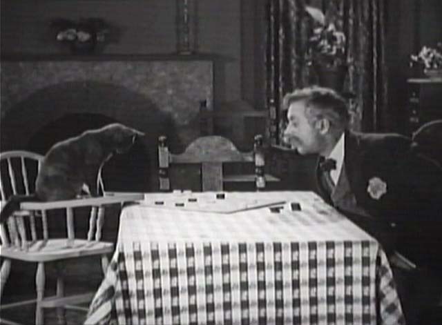 His Unlucky Night - Pussums the cat playing checkers with Andy Clyde