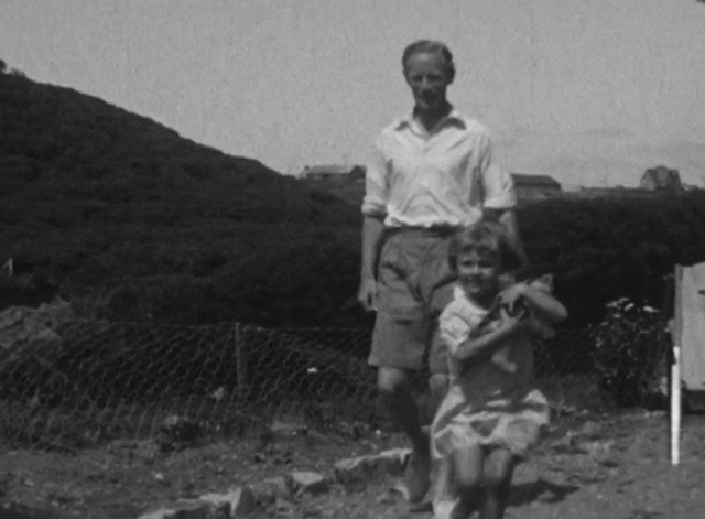 Leslie Howard: The Man Who Gave a Damn - Leslie Howard walking alongside daughter Leslie Ruth who is running with a kitten in her arms