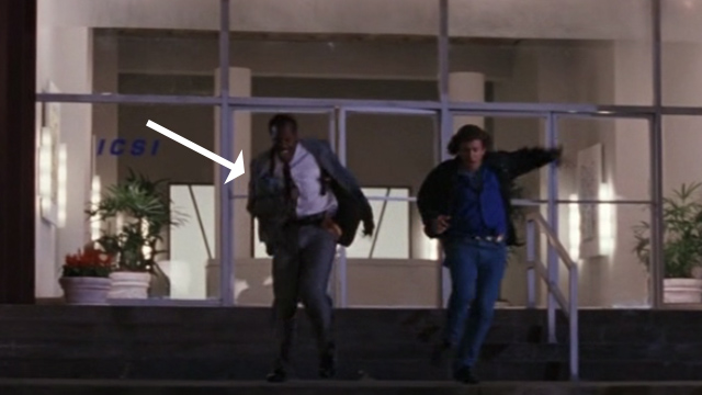 Lethal Weapon 3 - Murtaugh Danny Glover and Riggs Mel Gibson running from exploding building