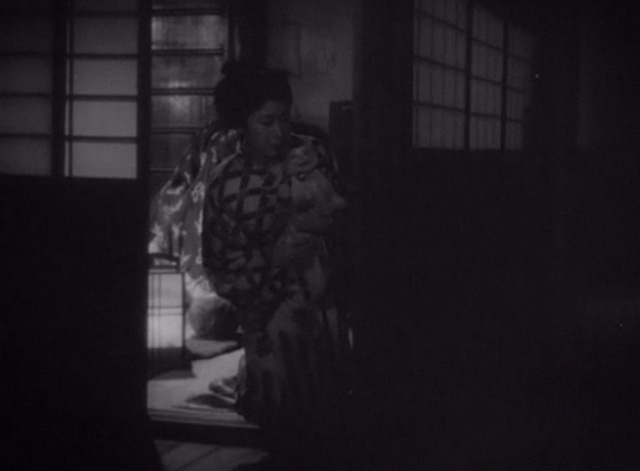 The Life of Oharu - Oharu Kinuyo Tanaka with small cat