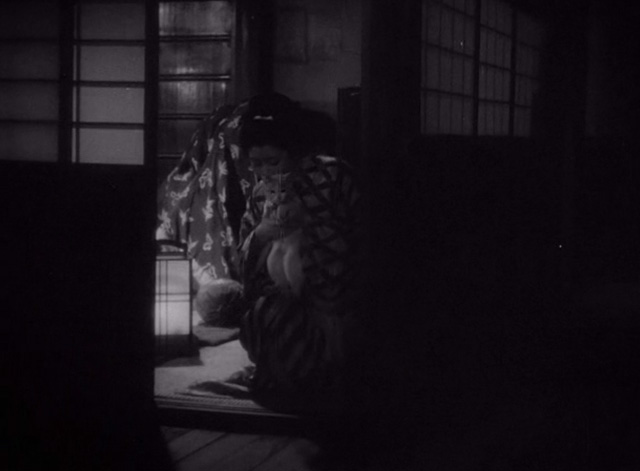 The Life of Oharu - Oharu Kinuyo Tanaka with small cat