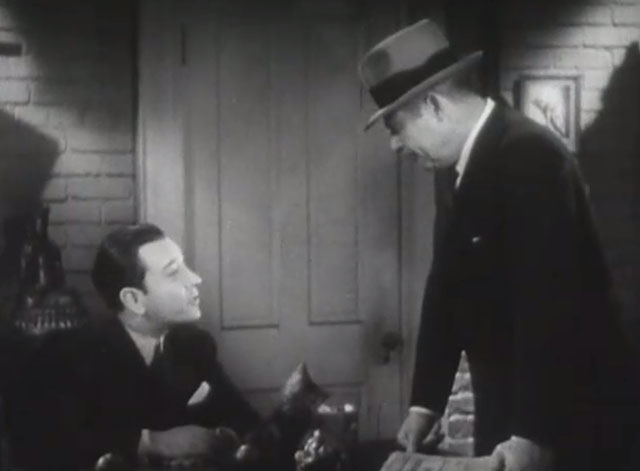Limehouse Blues - Harry Young George Raft with tabby kitten and Inspector Sheridan Robert Loraine
