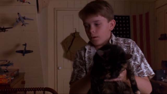 The Man Without a Face - Chuck Nick Stahl trying to hide tortoiseshell cat Mac