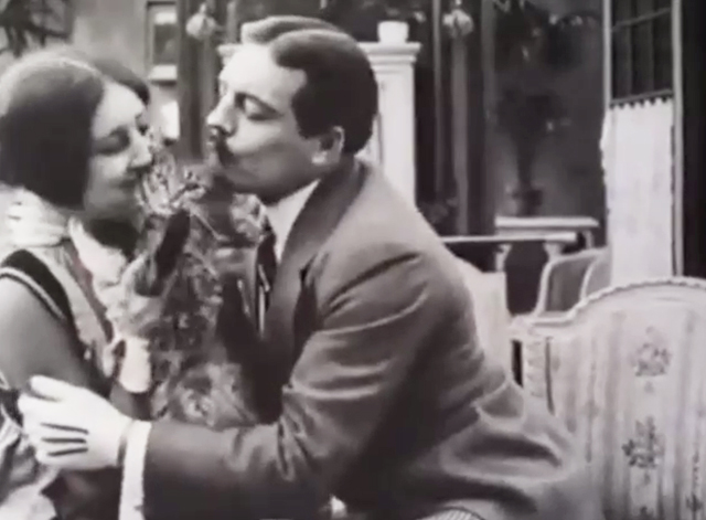 Max Doesn't Like Cats - Max Linder trying to kiss Lucy d'Orbel with longhair tabby cat between them