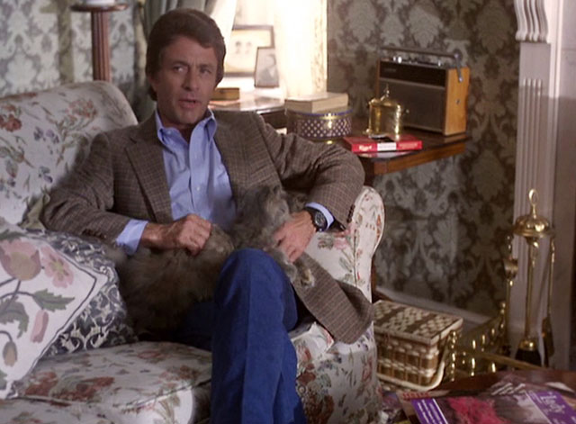 Murder is Easy - longhair Persian diluted calico cat Wonky-Pooh on lap of Luke Bill Bixby