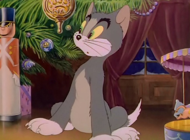 Tom and Jerry - The Night Before Christmas - Tom cat befuddled