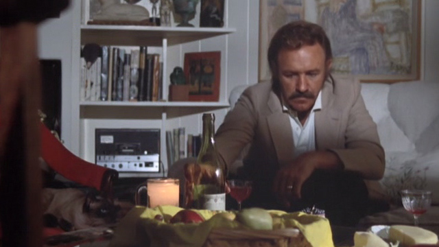 Night Moves - Siamese cat sitting on chair as Harry Moseby Gene Hackman reaches for wine