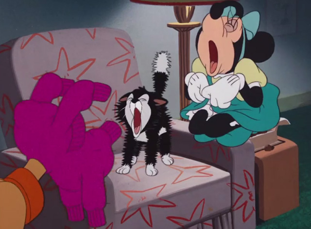 Pluto's Sweater - Pluto dog with shrunken sweater on head scaring Figaro kitten and Minnie Mouse