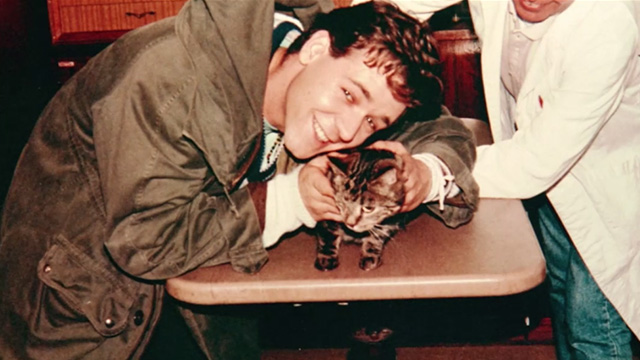 Proof - photo of Bengal tabby cat Ugly in veterinary office with Andy Russell Crowe