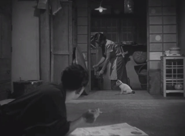 Repast - Michiyo Setsuko Hara with Japanese Bobtail kitten Yuri and Hatsunosuke Ken Uehara