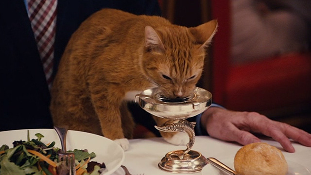 The Smurfs movie - Azrael cat eating caviar