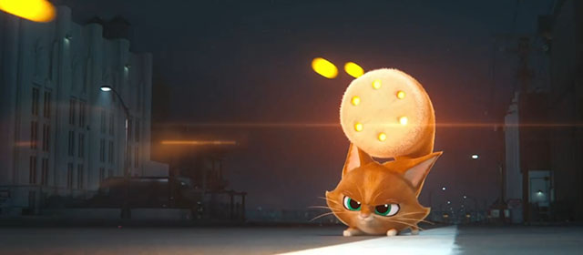 DC League of Super-Pets - cartoon Somali kitten Whiskers using tail as plasma machine gun