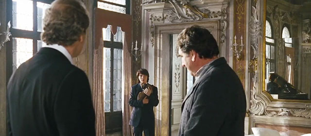 The Thief Lord - Scipio Rollo Weeks holding Siamese cat