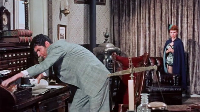 Those Redheads from Seattle - Pat Teresa Brewer watching Johnny Gene Barry pick up white and ginger tabby kittens from desk