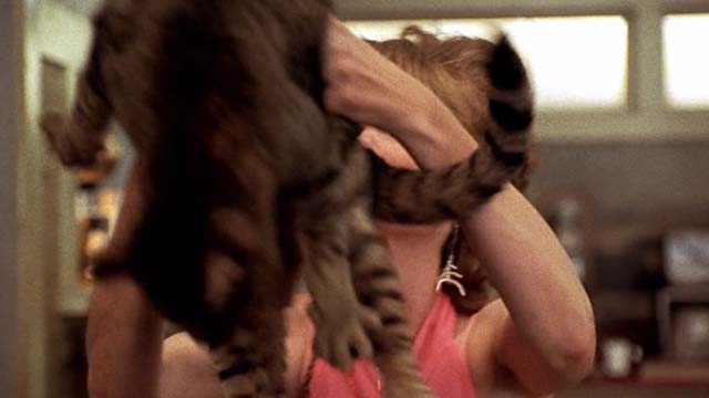 U Turn - Flo Julie Hagerty lifts down tabby cat Chester