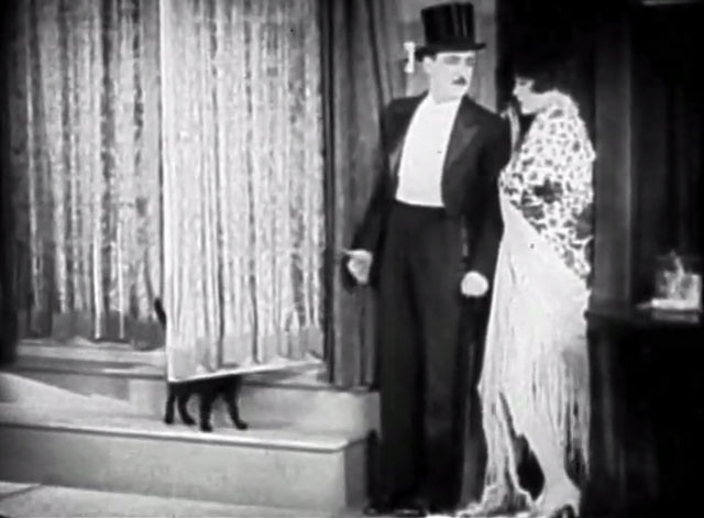 You'd Be Surprised - black cat Felix standing behind door opposite Mr. Green Raymond Griffith and Dorothy Sebastian