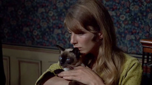 Tante Zite - Annie Joanna Shimkus holding Siamese cat