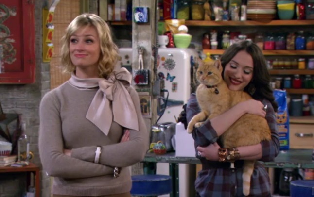 2 Broke Girls and the Fat Cat - Caroline and Max with Nancy cat