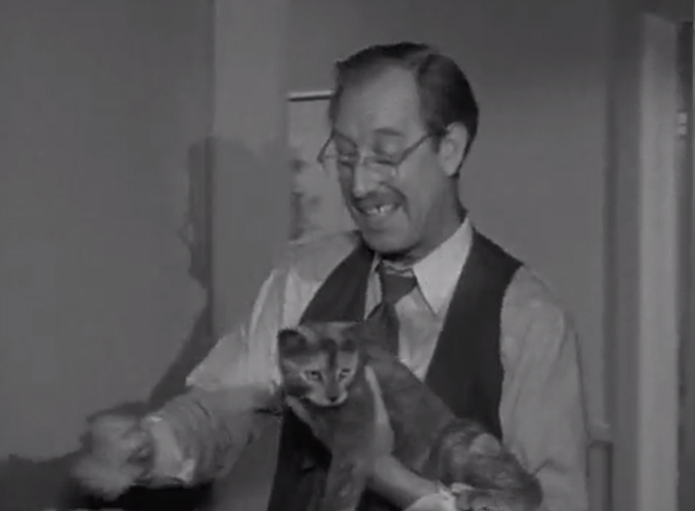 Adventures of Superman - The Lady in Black - Frank Ferguson with gray cat Timothy