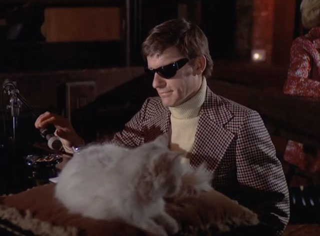 Barnaby Jones - See Some Evil, Do Some Evil - longhair white cat on piano played by Stanley Lambert Roddy McDowall