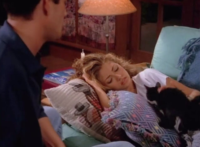 Beverly Hills 90210 - Gypsies, Cramps and Fleas - black kitten Trouble on Toni Rebecca Gayheart with Dylan Luke Perry