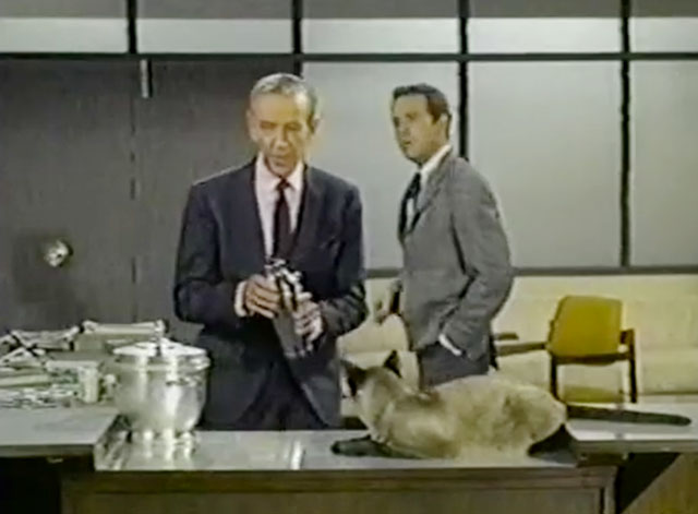 Bob Hope - Think Pretty - Siamese cat George on table with Addams Fred Astaire and Don Roger Perry
