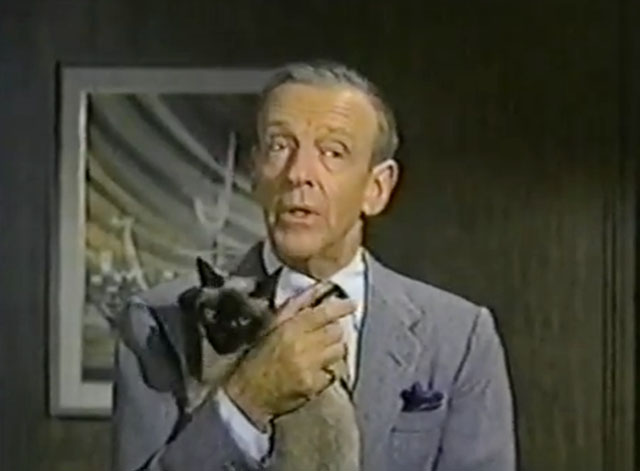 Bob Hope - Think Pretty - Siamese cat Martha on held by Addams Fred Astaire