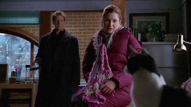Crossing Jordan - Blue Moon - Seeley David Monahan with Lily Kathryn Hahn looking at tuxedo cat on couch