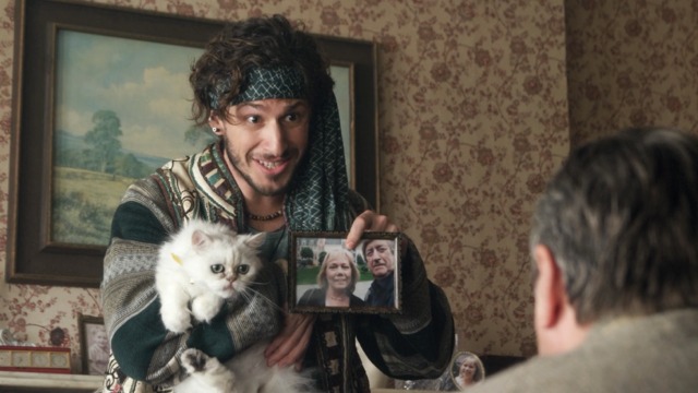 Cuckoo - Grandfather's Cat Cuckoo Andy Samberg deduces white Persian cat Floxsie is Debra