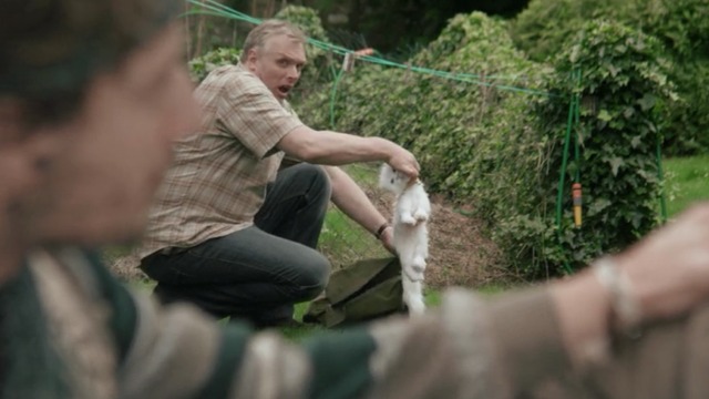 Cuckoo - Grandfather's Cat Ken Greg Davies tries to hide dead white Persian cat Floxsie