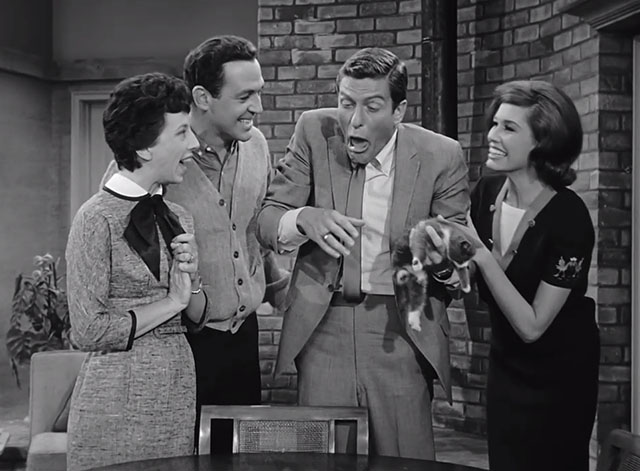 The Dick Van Dyke Show - Gesundheit, Darling - Rob holding kitten with Laura Mary Tyler Moore, Millie Ann Morgan Guilbert and Jerry Paris