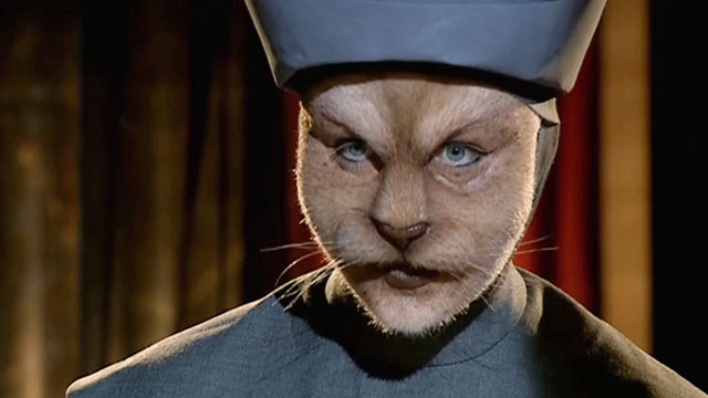Doctor Who - Gridlock - Novice Hame Anna Hope with cat face