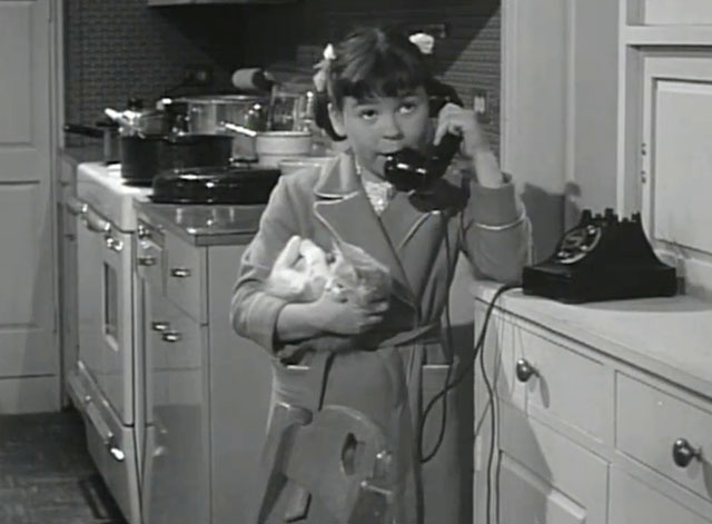Father Knows Best - Kathy Makes Magic - Lauren Chapin holding tabby kitten Fluffy while on phone
