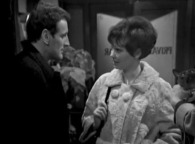 Francis Durbridge Presents - A Game of Murder - Episode 5 - Doreen Dorothy White talking to Kerry Gerald Harper with Siamese cat Chow behind